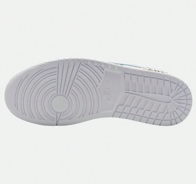 Viral 2026 Collector's Ice Blue & White High-Tops